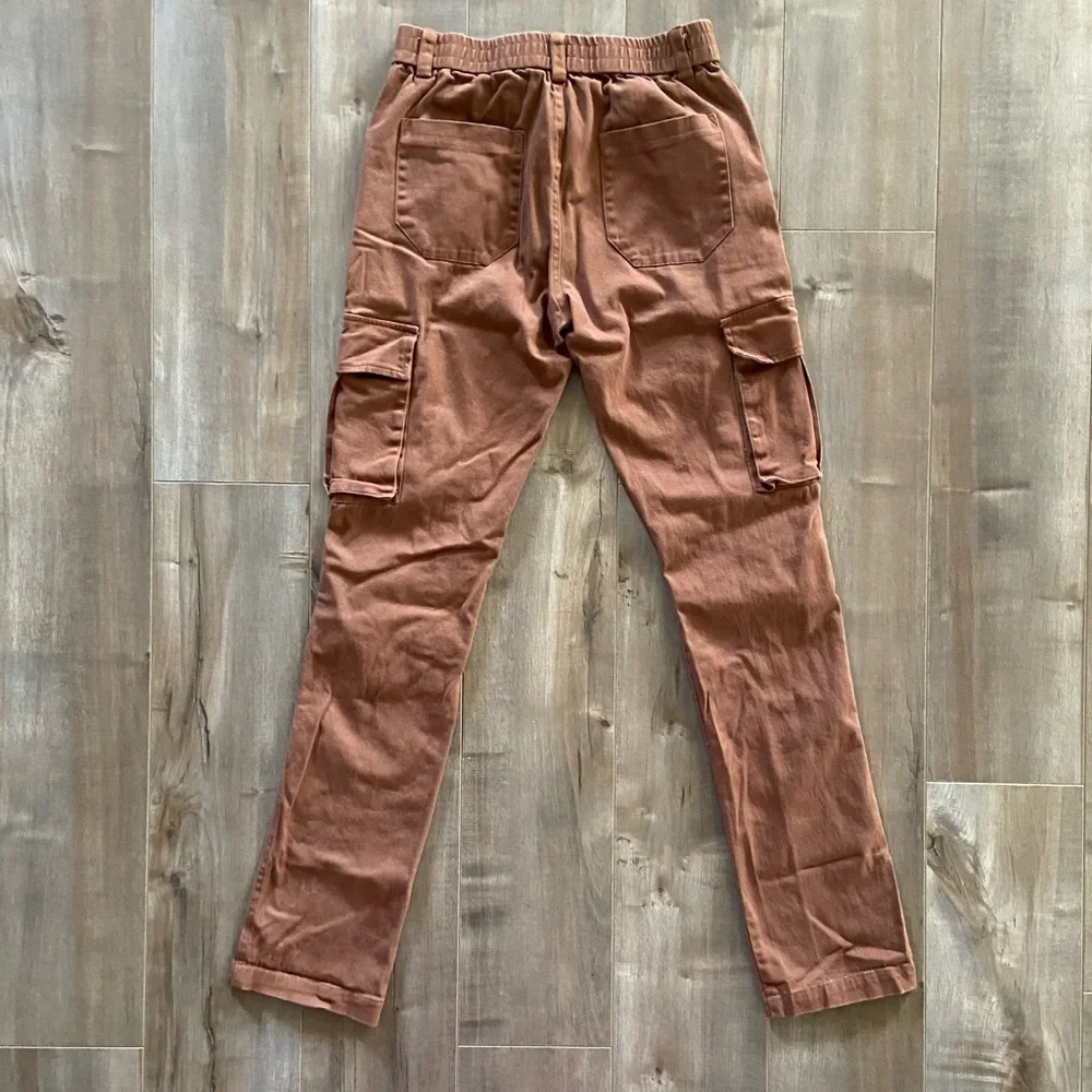 AMERICAN STITCH Stretch Cotton Twill Cargo Pants in Brown